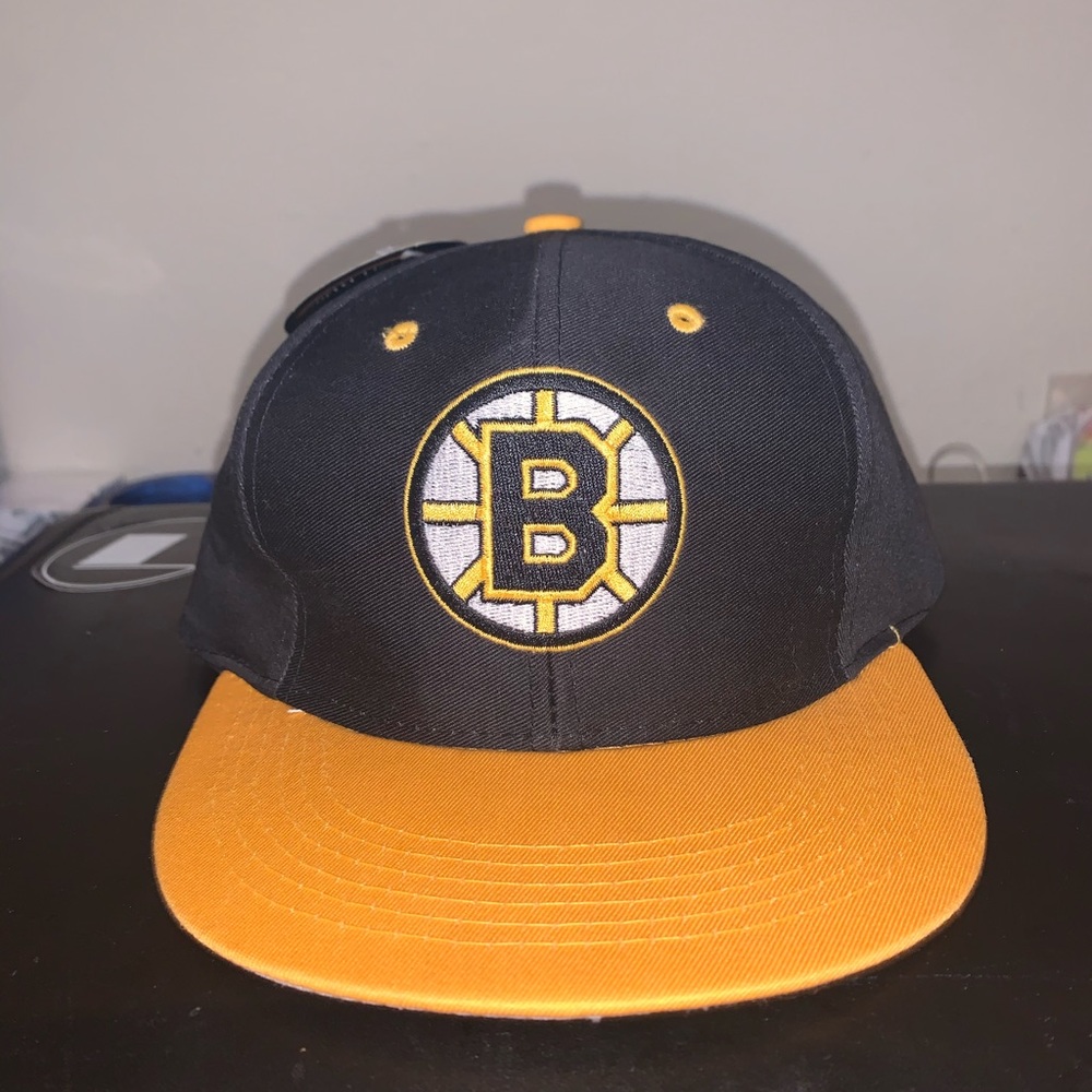 Officially licensed NHL Boston Bruins SnapBack